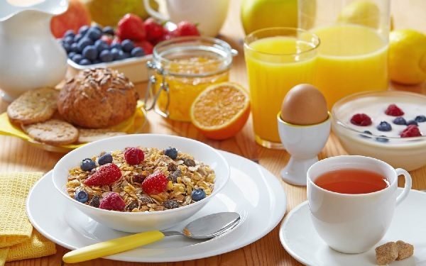 Pse duhet të hamë mëngjes rregullisht, çdo ditë