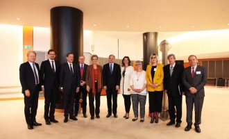 Ministri shpreson se vizat liberalizohen përmes “miqësisë” me eurodeputetët