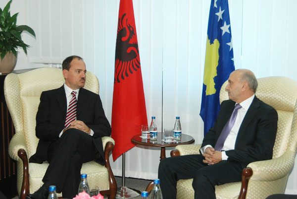 Mustafa pret sot presidentin Nishani