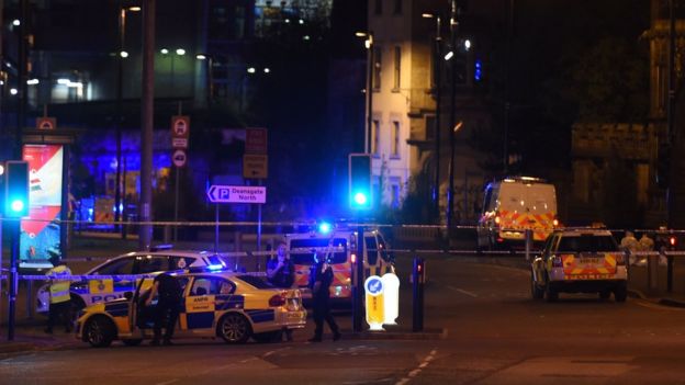 Shefi i policisë së Manchesterit: Sulmi u krye nga një kamikaz