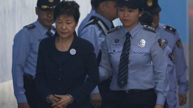 Presidentja koreano-jugore akuzohet për korrupsion