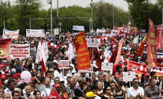 Turqia përdorë plumba gome për të shpërndarë protestuesit për 1 Maj