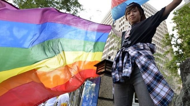 Tajvani legalizon martesën me të njëjtën gjini