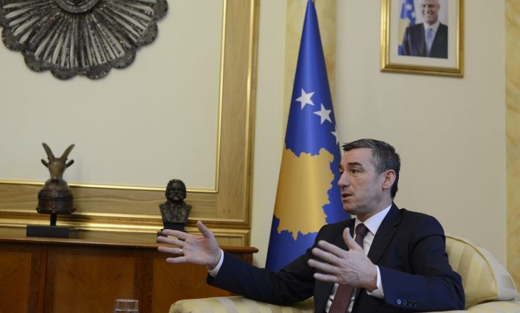 Veseli: Flamuri i Kosovës është i shenjtë, ashtu si flamuri kombëtar