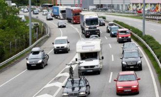 Gjobiteni nëse i paralajmëroni shoferët e tjerë se ka kontroll policie