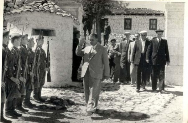 Pritet digjitalizimi i filmimeve nga arkivi familjar i Enver Hoxhës