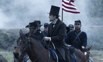 Tërhiqet nga aktrimi ylli që fitoi tre çmime Oscar