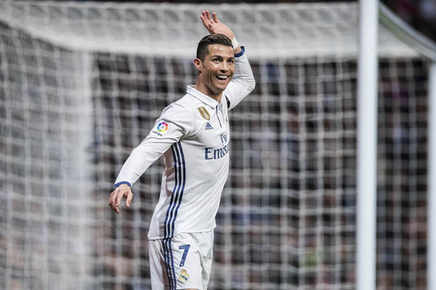 Milani i gatshëm për shkëmbimin Ronaldo-Donnarumma