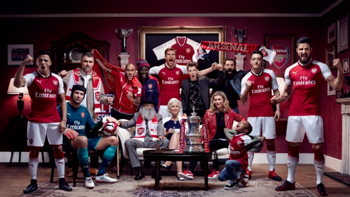 Prezantohen fanellat e reja të Arsenalit për sezonin e ri