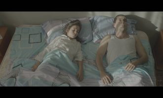 ‘Home Sweet Home’ shpërblehet për skenarin më të mirë në Parisë