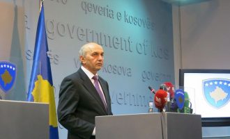 Më shumë se 30 mijë euro për kompenzimin e jashtëligjshëm të zyrtarëve të qeverisë