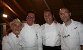 Kuzhinierët shqiptarë dhurojnë shou në Gjermani