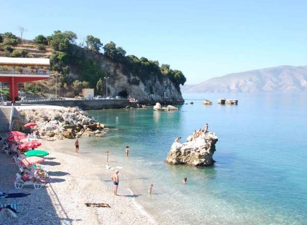 Katër plazhet më të ndotura në Shqipëri