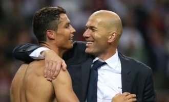 Zidane i telefonon Ronaldos