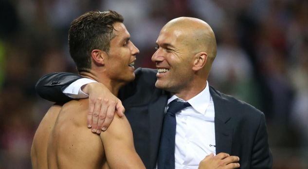 Zidane i telefonon Ronaldos