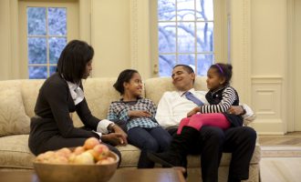 89 vjet e vjetër por e vlefshme 8 milionë dollarë: Shtëpia e re e Barack Obamas