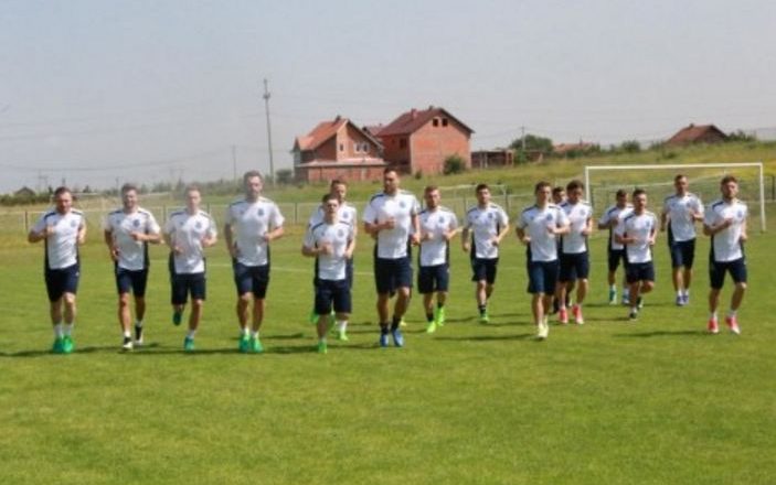 Kosova zhvillon stërvitjen e dytë, dëmtohet një futbollist