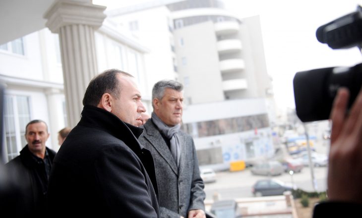 Kryetari i komunës me rrogë 1.200 euro, deklaron veturë 16.000 euro