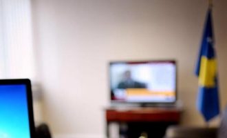 Kryeministrin e ri e pret diçka e re në zyre