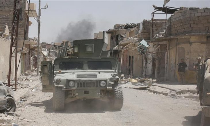 Forcat irakiane hyjnë në zonën e qytetit të vjetër të Mosulit