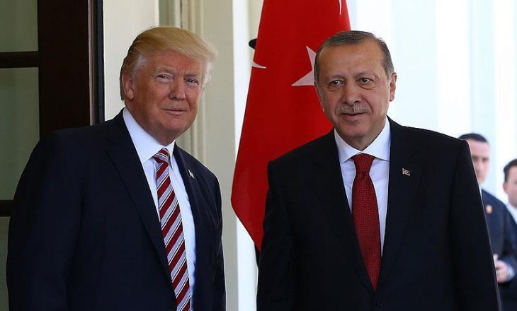 Erdogan zhvilloi bisedë telefonike me Trump