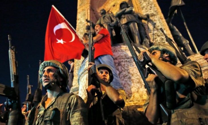 Turqia urdhëron ndalimin e 101 ushtarëve të lidhur me Gulenin