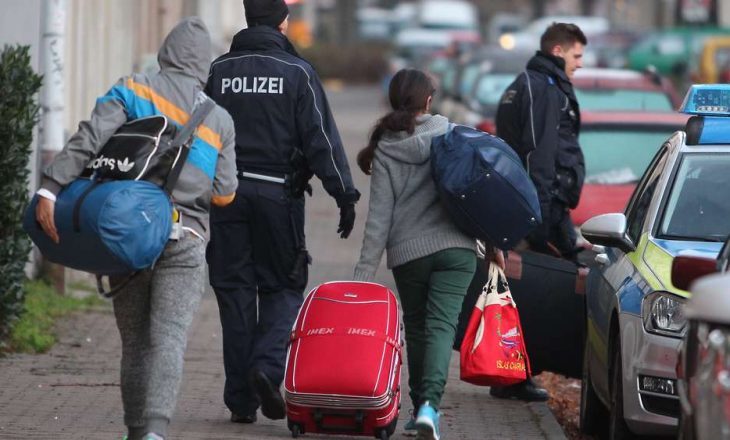 Dëbime të reja befasuese të azilkërkuesve kosovarë në Gjermani