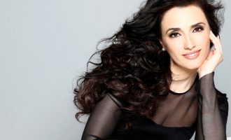 Soprano shqiptare magjeps mediet ndërkombëtare