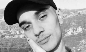 Nuk ka asnjë idhull dhe dashuron tri gjëra – reperi që nuk ngopet me para