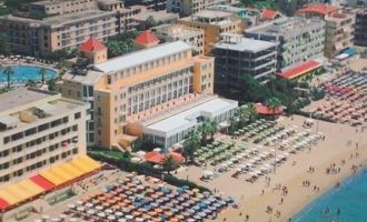 Bllokimi i “Pavarësisë” nuk i ndalë kosovarët të pushojnë në Durrës