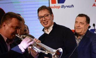 Vuçiq thotë se miqësia mes shqiptarëve dhe serbëve në Zvicër duhet të merret shembull  