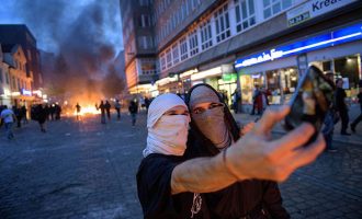 Pronarët e dyqaneve në Hamburg kërkojnë 20 milionë dollarë për dëmet e shkaktuara