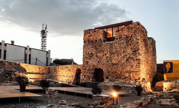 Kalaja e Vushtrrisë shndërrohet në restorant, IMMK shpjegon arsyet