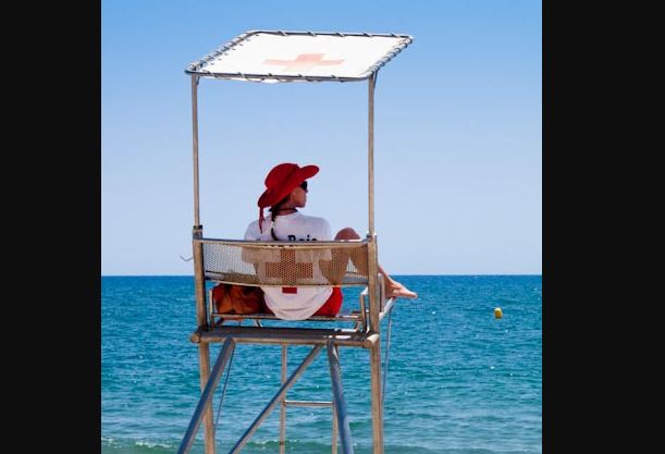 Plazhet e populluara në Shqipëri pa roje bregdetare