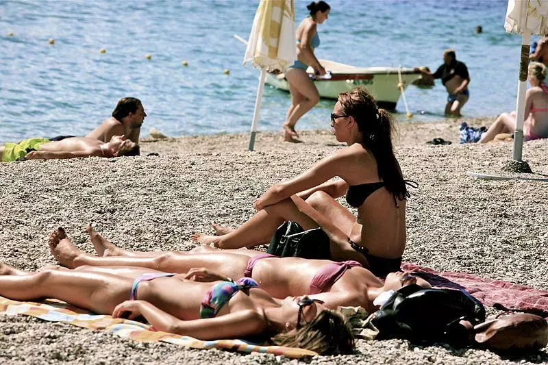 Rrezitja në diell dhe rreziku nga kanceri i lëkurës