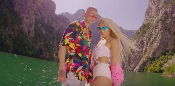Videoklipin si Tuna e Cozman, këngën “pis” si Ledri me Erën