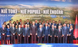 Një Tokë, Një Popull, Një Ëndërr dhe një problem me patate