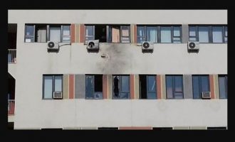 “Gjykata” e PDK-së e bindur se Vetëvendosja sulmoi Kuvendin me granatë