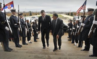 Nga raportet Rusi-Serbi tek vrasja e Vëllezërve Bytyqi – Vuçiq jep llogari në Pentagon