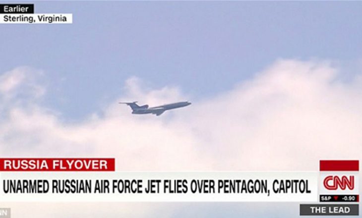 Avioni spiun rus fluturon mbi Pentagon, CIA dhe klubin e Trump