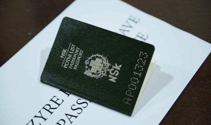 Në Prizren po shpërndahen pasaportat e ‘shtetit’ NSK