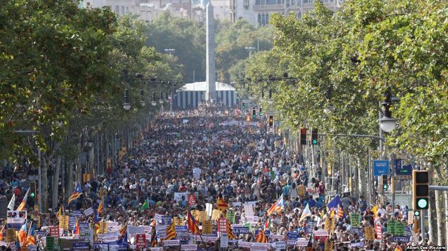 Marshim masiv kundër terrorizmit në Barcelonë