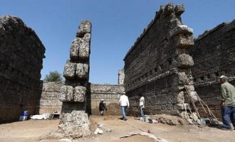 Zbulohen dyqane 2 mijë vjeçare në Antali