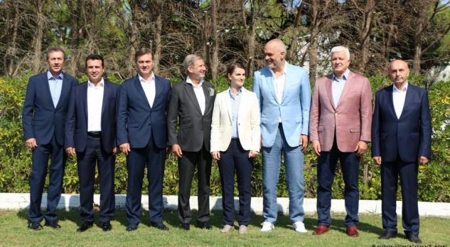 Takimi i kryeministrave ne Durrës nuk siguron votën e Maqedonisë për UNESCO