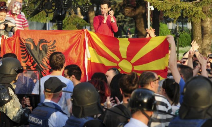 Kosova ia prish marrëdhëniet Maqedonisë me Serbinë