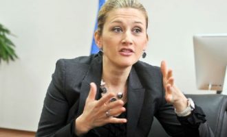 Kusari – Lila kritikon qeverinë si të paaftë