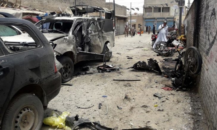Vdesin gjashtë ushtarë pas shpërthimit të një bombe