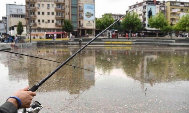 “Në Prishtinë është krijuar një lumë, po mungon vetëm Shpend Ahmeti me jaht”