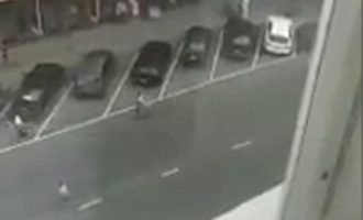 VIDEO: Sulmuesi në Finlandë bërtiti “Allahu Ekber” para se të kryente sulmin