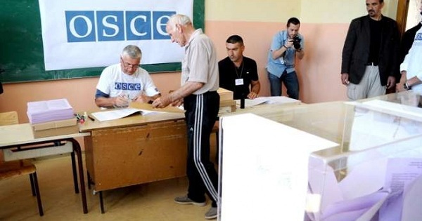 Serbët ftohen për bojkot të zgjedhjeve